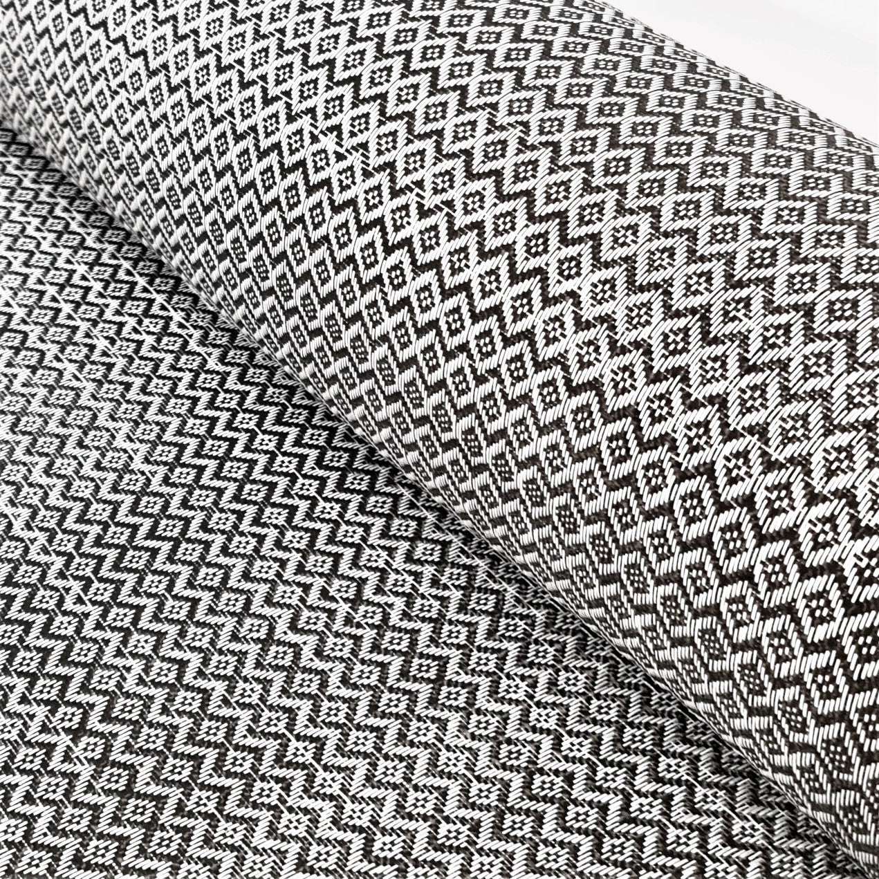 Carbon Innegra Aztec Weave 4oz Cloth